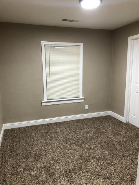 335 S E St, Tulare, CA 93274 photo 12