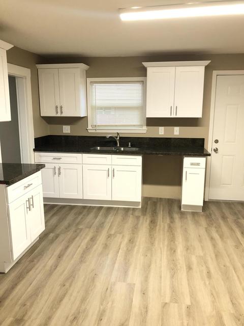 335 S E St, Tulare, CA 93274 photo 6