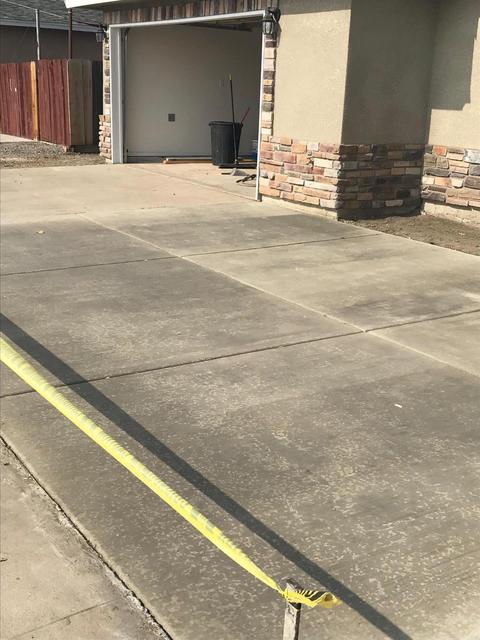840 E Bardsley Ave, Tulare, CA 93274 photo 2