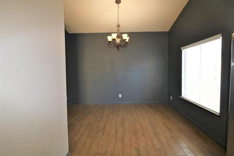 2018 E Douglas Ave, Visalia, CA 93292 photo 7