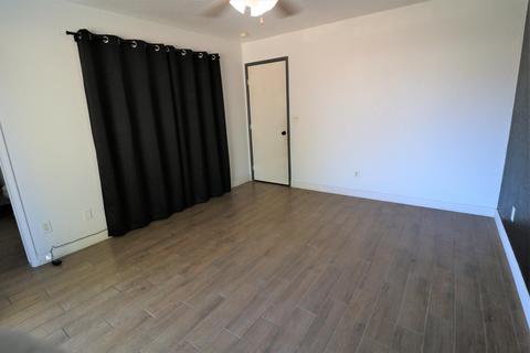 2018 E Douglas Ave, Visalia, CA 93292 photo 12