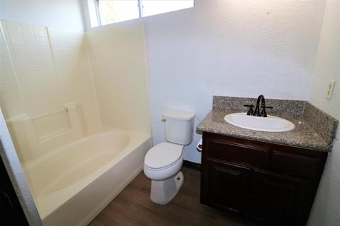 2018 E Douglas Ave, Visalia, CA 93292 photo 14