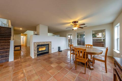 641 Vista Ct, Lemoore, CA 93245 photo 8