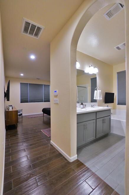 652 Daphne Ln, Lemoore, CA 93245 photo 34