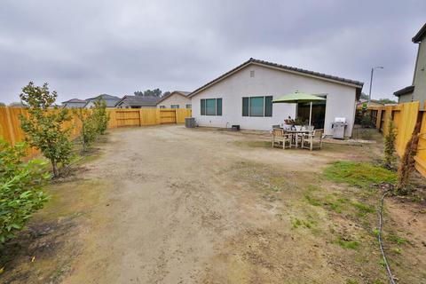 652 Daphne Ln, Lemoore, CA 93245 photo 47