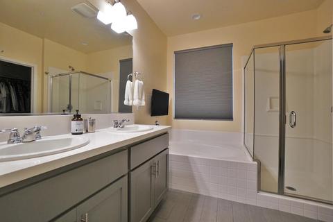 652 Daphne Ln, Lemoore, CA 93245 photo 39