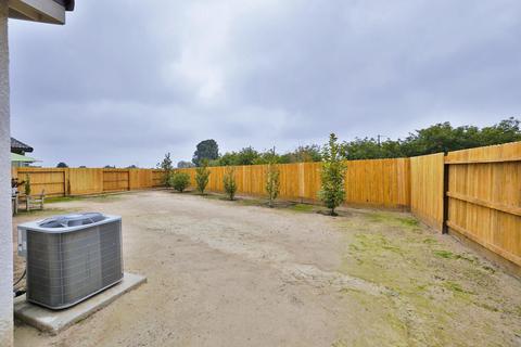 652 Daphne Ln, Lemoore, CA 93245 photo 55