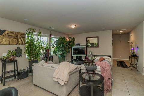 1066 Geneva Dr, Lemoore, CA 93245 photo 5