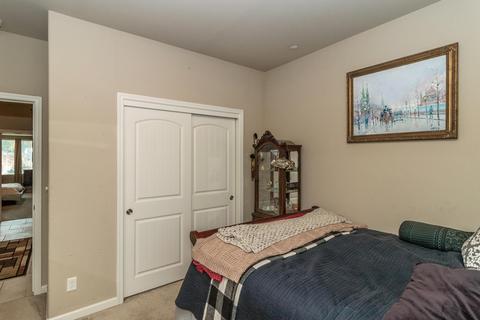 1066 Geneva Dr, Lemoore, CA 93245 photo 19