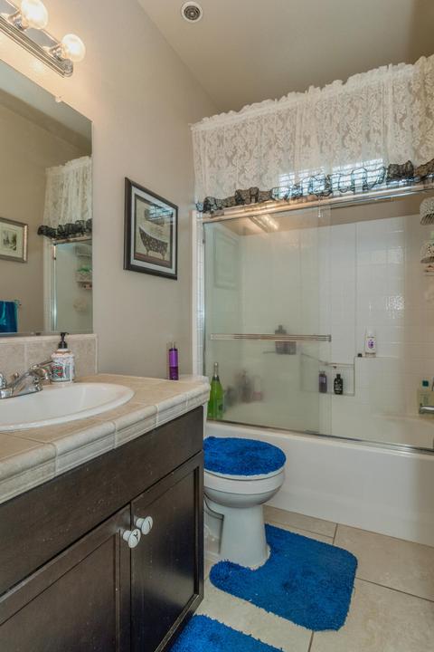 1066 Geneva Dr, Lemoore, CA 93245 photo 17