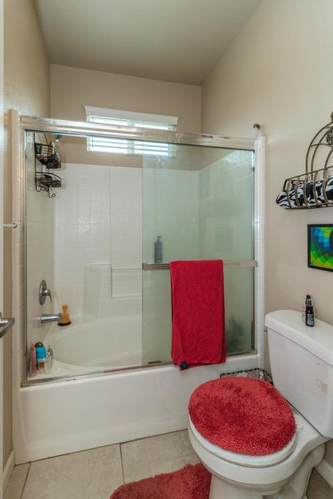 1066 Geneva Dr, Lemoore, CA 93245 photo 14