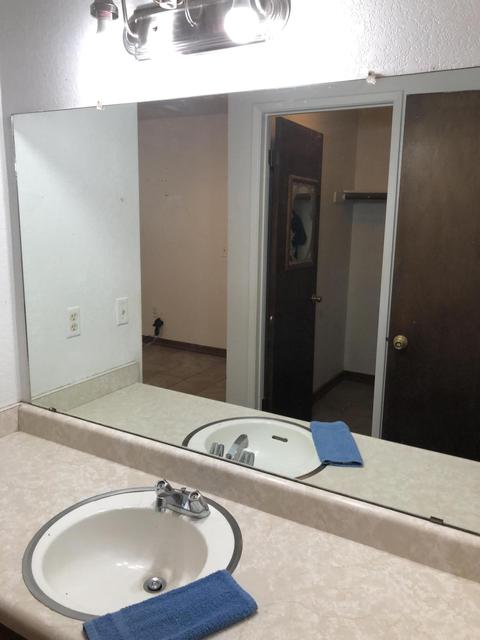 930 W Prospect Ave, Visalia, CA 93291 photo 11