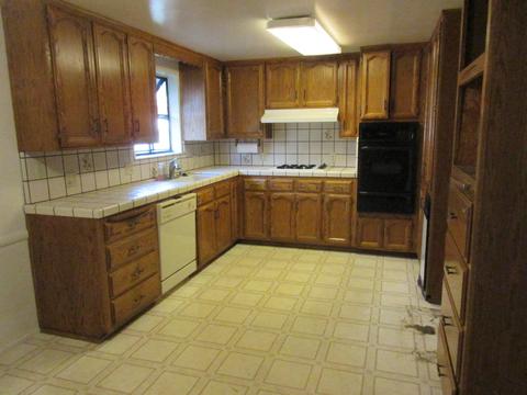 2042 E Ash Ave, Tulare, CA 93274 photo 10