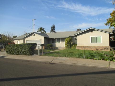 2042 E Ash Ave, Tulare, CA 93274 photo 1