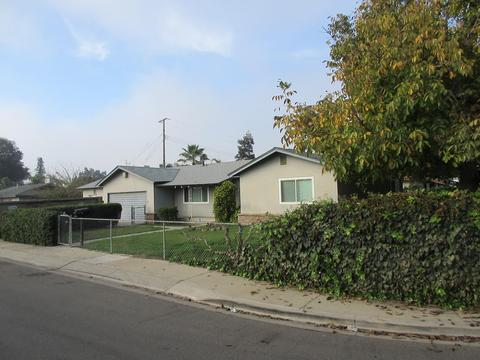 2042 E Ash Ave, Tulare, CA 93274 photo 5