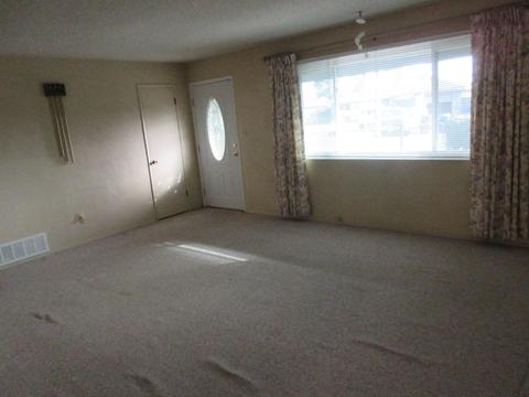 2042 E Ash Ave, Tulare, CA 93274 photo 7