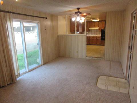 2042 E Ash Ave, Tulare, CA 93274 photo 9
