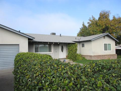 2042 E Ash Ave, Tulare, CA 93274 photo 3