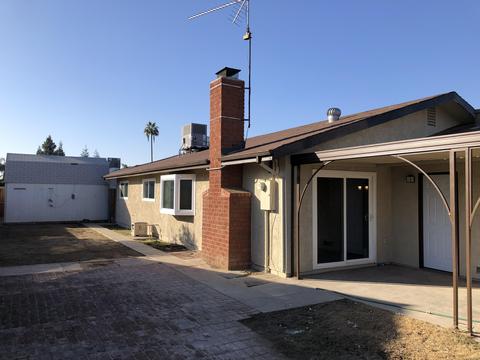 1791 E Alpine Ave, Tulare, CA 93274 photo 3