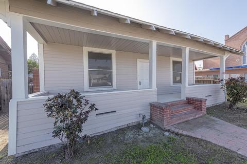119 E 11th St, Hanford, CA 93230 photo 3