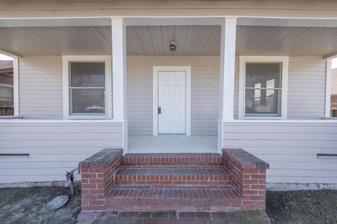 119 E 11th St, Hanford, CA 93230 photo 5