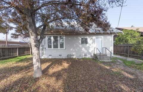 119 E 11th St, Hanford, CA 93230 photo 39