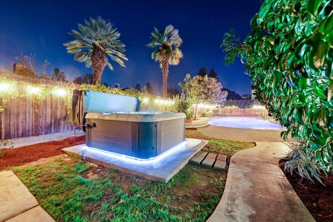 242 E Chestnut Ct, Visalia, CA 93277 photo 40