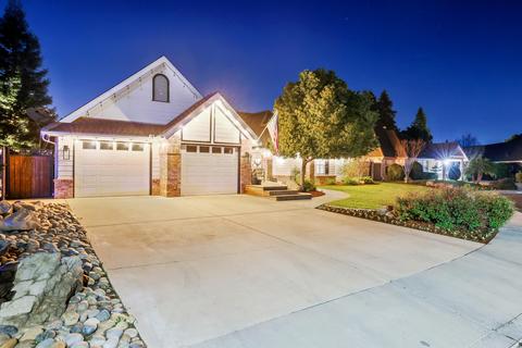 242 E Chestnut Ct, Visalia, CA 93277 photo 36