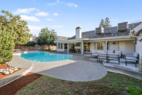 242 E Chestnut Ct, Visalia, CA 93277 photo 55