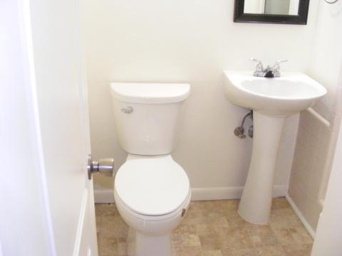 634 E Myrtle Ave, Visalia, CA 93292 photo 19