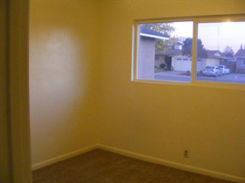 634 E Myrtle Ave, Visalia, CA 93292 photo 15