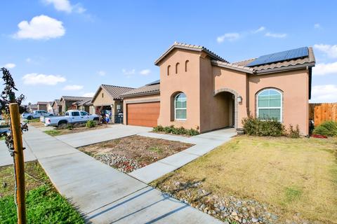 636 Strada St, Lemoore, CA 93245 photo 3