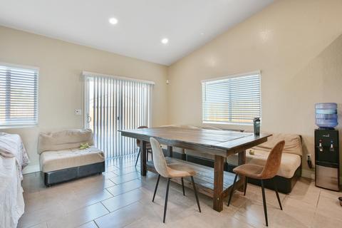 636 Strada St, Lemoore, CA 93245 photo 13
