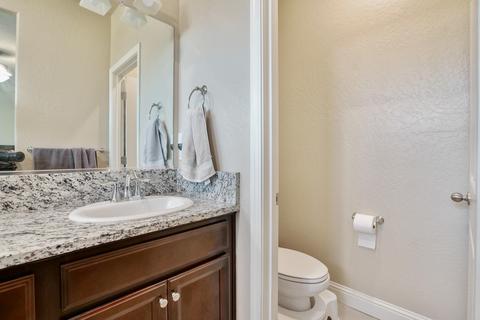 636 Strada St, Lemoore, CA 93245 photo 25