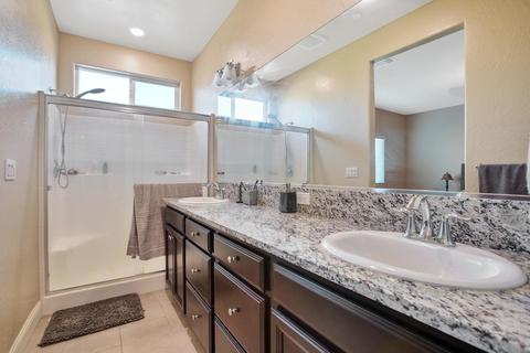 636 Strada St, Lemoore, CA 93245 photo 23