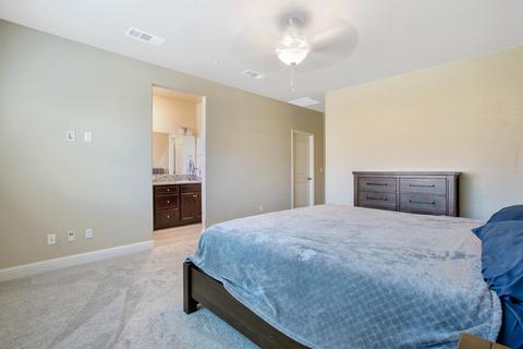 636 Strada St, Lemoore, CA 93245 photo 22