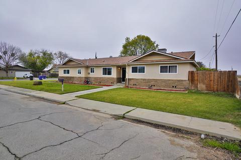 1583 Ashland Dr, Lemoore, CA 93245 photo 2