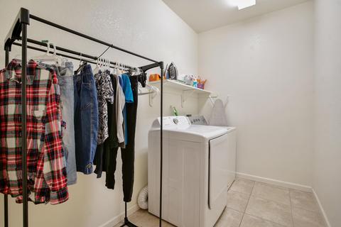 3910 E College Ave, Visalia, CA 93292 photo 13