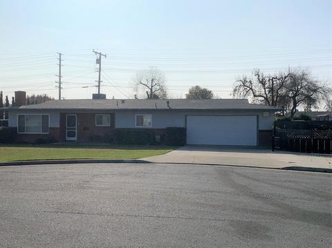 1631 E Burton Ave, Tulare, CA 93274 photo 1