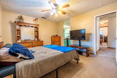 2002 E Harold Ave, Visalia, CA 93292 photo 20