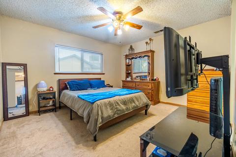 2002 E Harold Ave, Visalia, CA 93292 photo 19