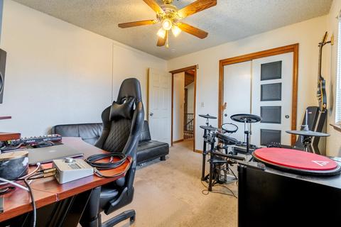 2002 E Harold Ave, Visalia, CA 93292 photo 15