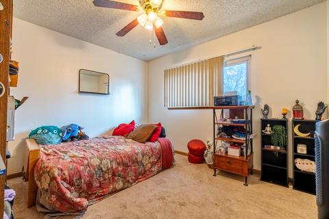 2002 E Harold Ave, Visalia, CA 93292 photo 16