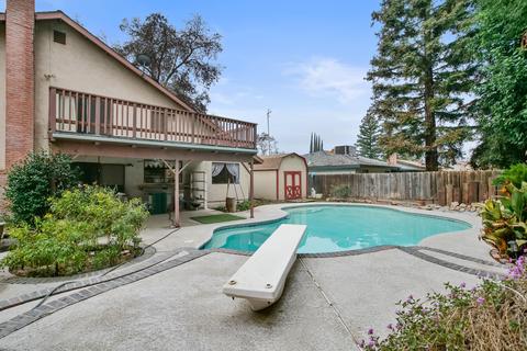 914 W Cherry Ave, Visalia, CA 93277 photo 35