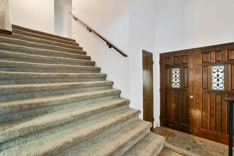 914 W Cherry Ave, Visalia, CA 93277 photo 16