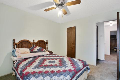 914 W Cherry Ave, Visalia, CA 93277 photo 18