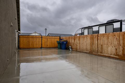 1854 Softwind Dr, Tulare, CA 93274 photo 28