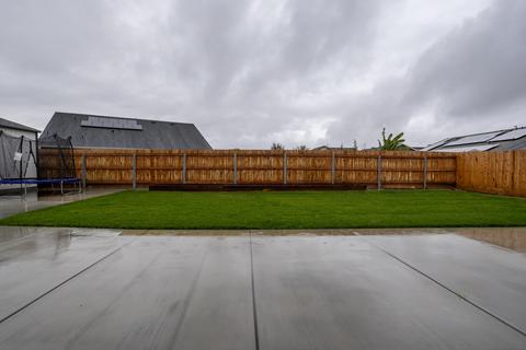1854 Softwind Dr, Tulare, CA 93274 photo 22