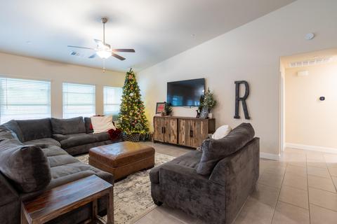 1854 Softwind Dr, Tulare, CA 93274 photo 3