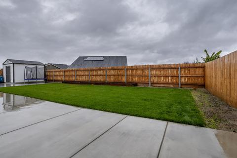 1854 Softwind Dr, Tulare, CA 93274 photo 23